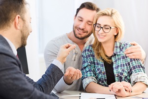 Interest rate in housing decreased to 3.307% - August 2025