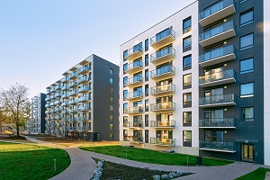 Licensed buildings fell by 11.3%, while completed buildings rose by 4.5%